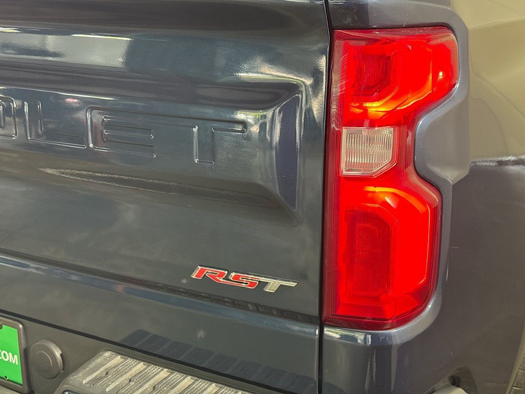 Used 2022 Chevrolet Silverado 1500 RST w/ Max Trailering Package AWD/4WD image 32
