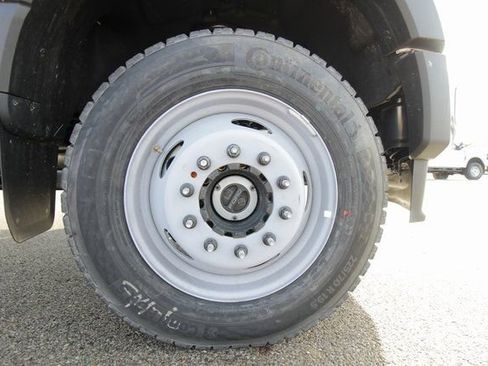 New 2024 Ford F550 4x4 Regular Cab Super Duty image 11