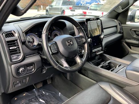 Used 2022 RAM 1500 Limited image 32
