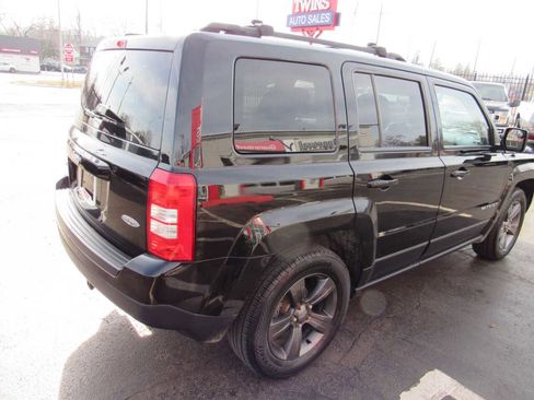 Used 2015 Jeep Patriot 4WD image 5