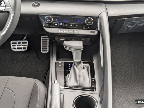 New 2025 Hyundai Elantra Sport image 20