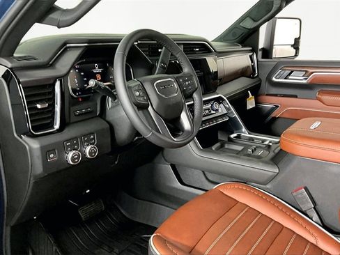New 2026 GMC Sierra 2500 Denali Ultimate w/ Max Trailering Package image 8