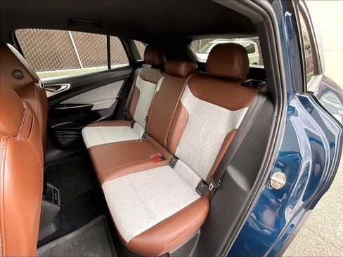 Certified 2023 Volkswagen ID.4 Pro RWD image 24