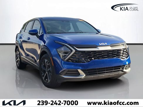 Certified 2025 Kia Sportage EX FWD image 1
