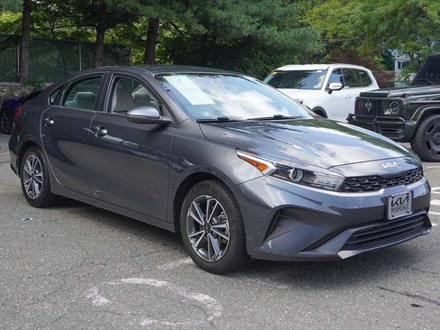 Used 2022 Kia Forte LXS w/ LXS Technology Package FWD image 50