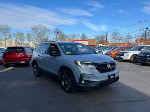 Used 2022 Honda Pilot Sport image 3