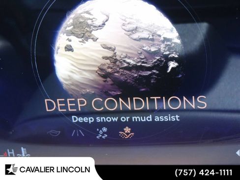 Used 2026 Lincoln Aviator Reserve AWD/4WD image 45