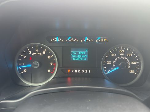 Used 2017 Ford F150 XLT AWD/4WD image 14