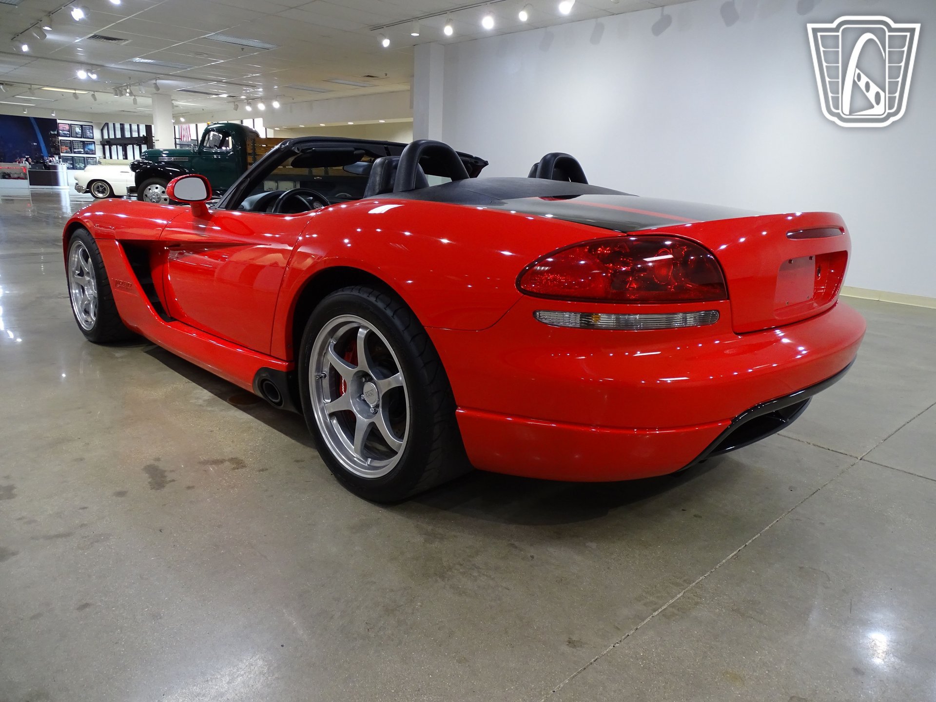 Used 2003 Dodge Viper SRT-10 RWD image 9