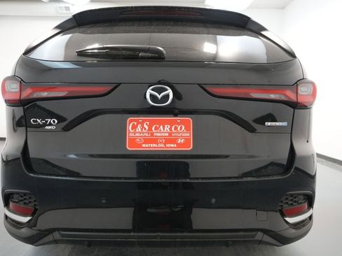 New 2025 MAZDA CX-70 Plug-In Hybrid w/ Premium Plus image 16