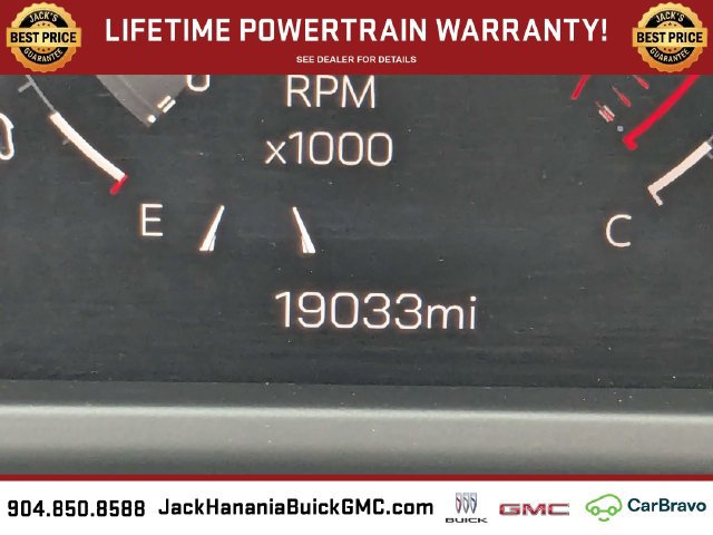 Used 2025 GMC Acadia Denali FWD image 31