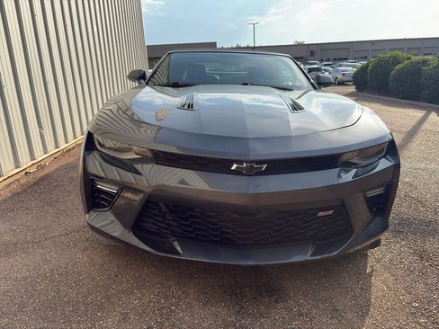Used 2016 Chevrolet Camaro SS RWD image 2
