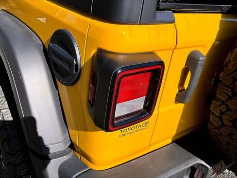 Used 2021 Jeep Wrangler Unlimited Rubicon image 20