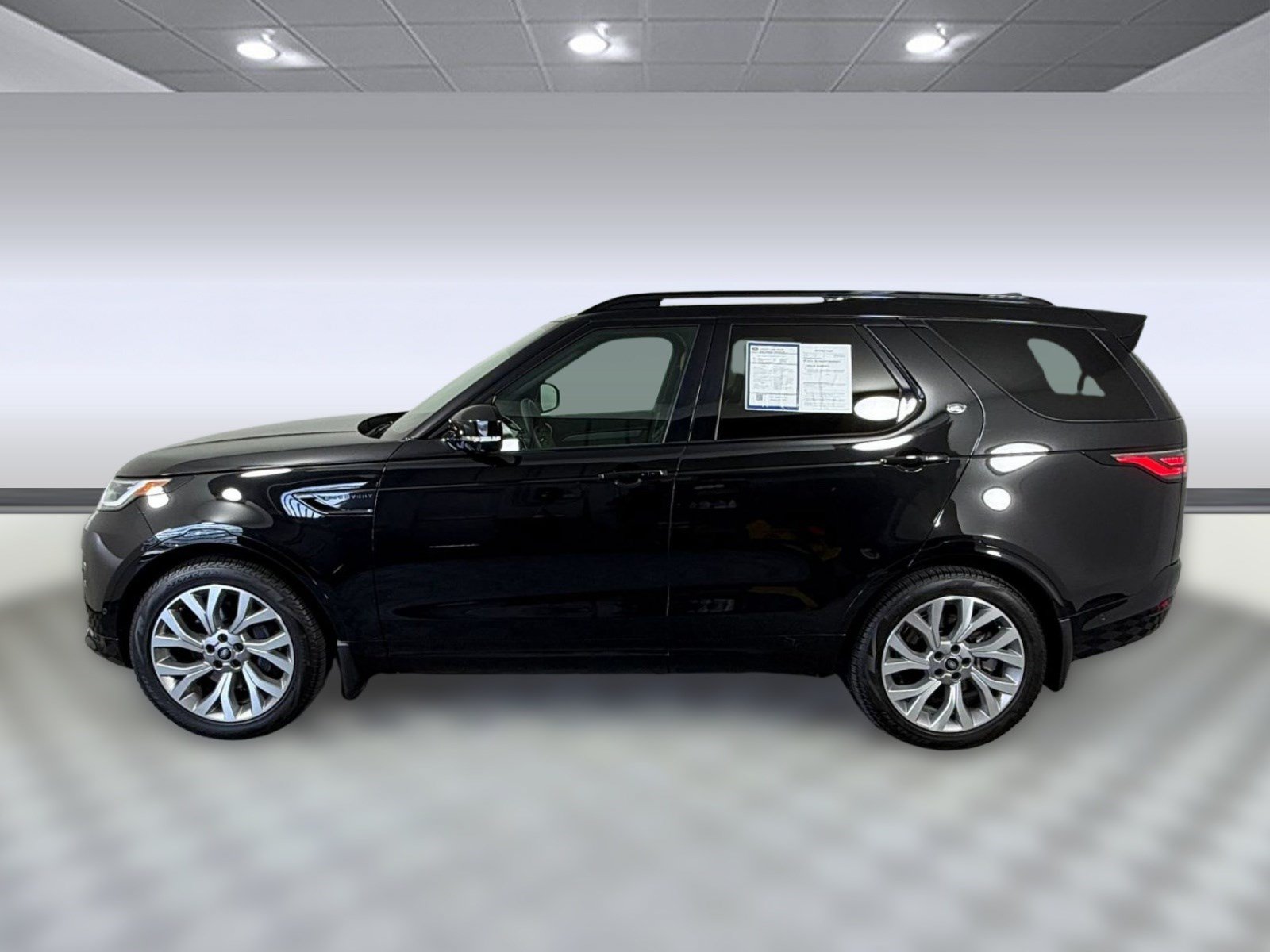 Used 2026 Land Rover Discovery Limited Edition AWD/4WD image 2