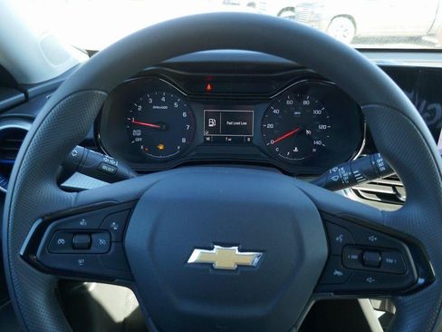 New 2026 Chevrolet Trax LS w/ LS Convenience Package FWD image 19