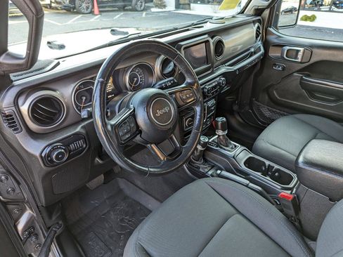 Used 2019 Jeep Wrangler Unlimited Sport S image 15