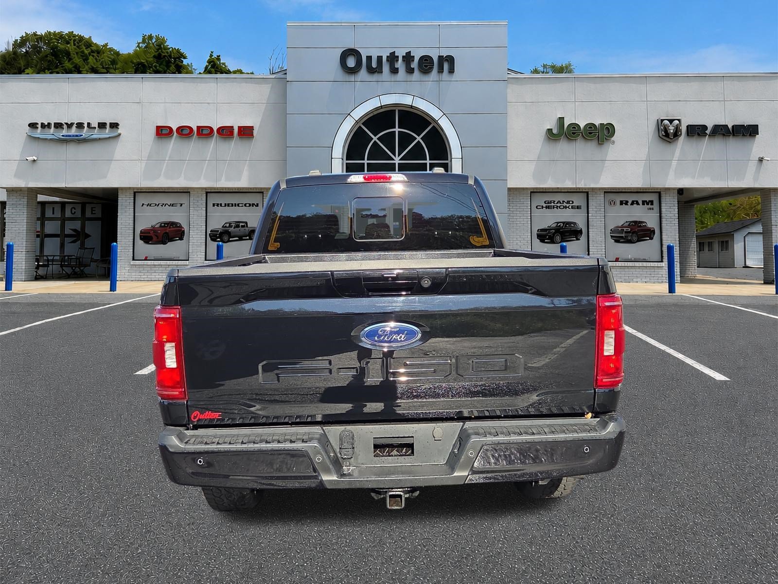 Used 2023 Ford F150 XLT w/ Equipment Group 302A High AWD/4WD image 5