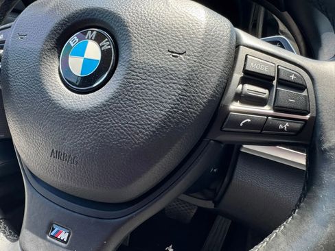 Used 2015 BMW 750Li xDrive AWD/4WD image 23