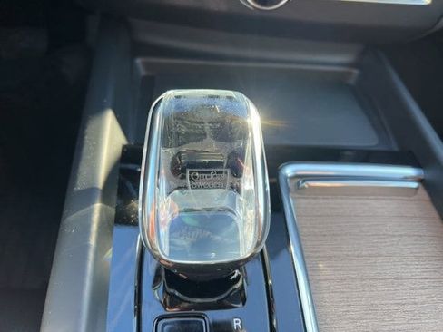 New 2026 Volvo XC60 T8 Ultra w/ Protection Package Premier AWD/4WD image 32