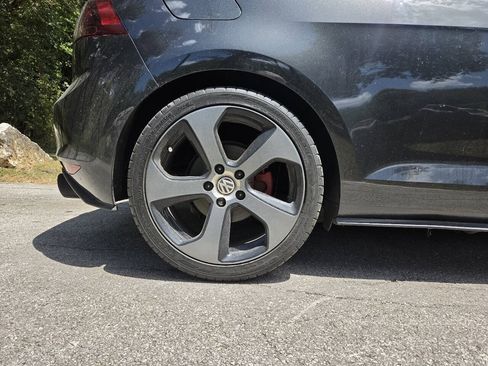 Used 2015 Volkswagen GTI S FWD image 30
