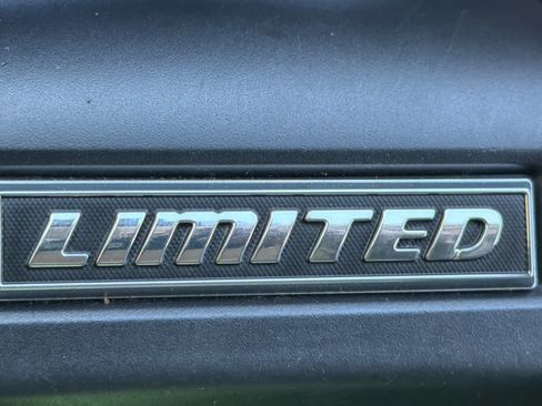 Used 2018 Toyota Tundra Limited w/ Limited Premium Package AWD/4WD image 12