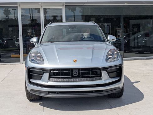 New 2026 Porsche Macan image 6