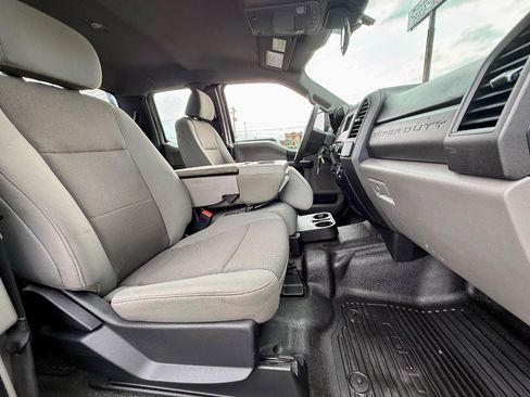 Used 2020 Ford F250 XL w/ Power Equipment Group RWD image 35