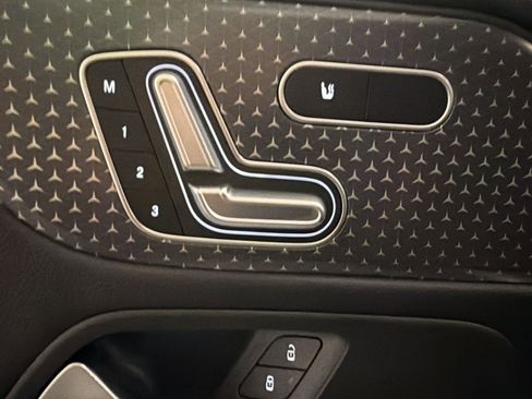 Certified 2024 Mercedes-Benz GLB 250 image 16