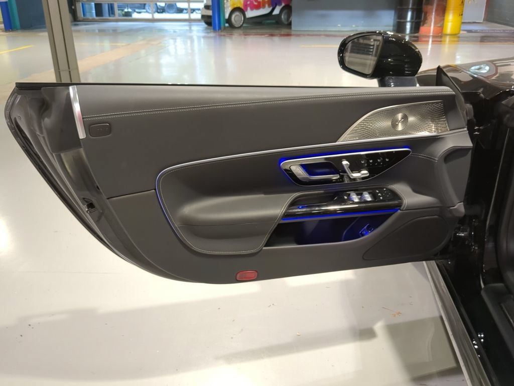 Certified 2023 Mercedes-Benz SL 63 AMG 4MATIC image 15