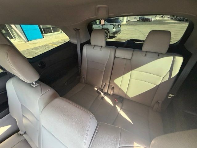 Used 2022 Honda Pilot Black Edition image 5