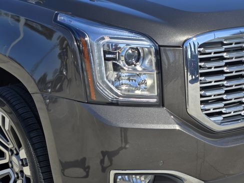 Used 2019 GMC Yukon Denali w/ Denali Ultimate Package image 8