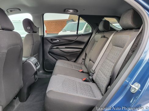 Used 2024 Chevrolet Equinox LT w/ LPO, Floor Liner Package image 9