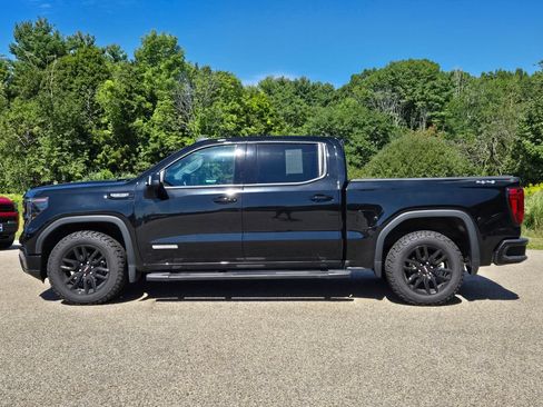Used 2022 GMC Sierra 1500 Elevation w/ Elevation Premium Package AWD/4WD image 2