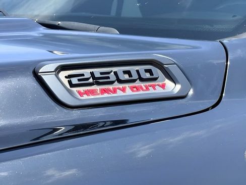 Used 2020 RAM 2500 Limited w/ Black Appearance Package AWD/4WD image 11