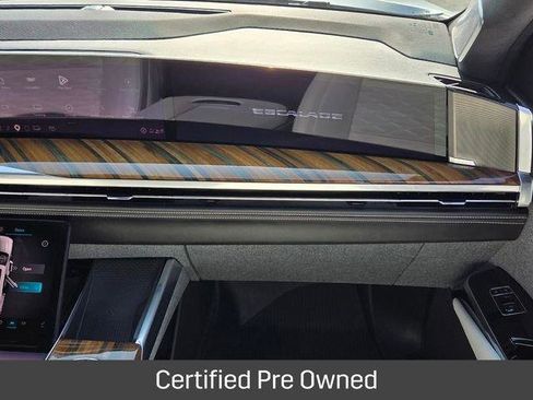 Certified 2025 Cadillac Escalade Premium Luxury Platinum AWD/4WD image 20