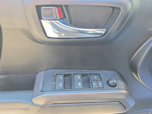 Used 2021 Toyota Tacoma TRD Sport image 16