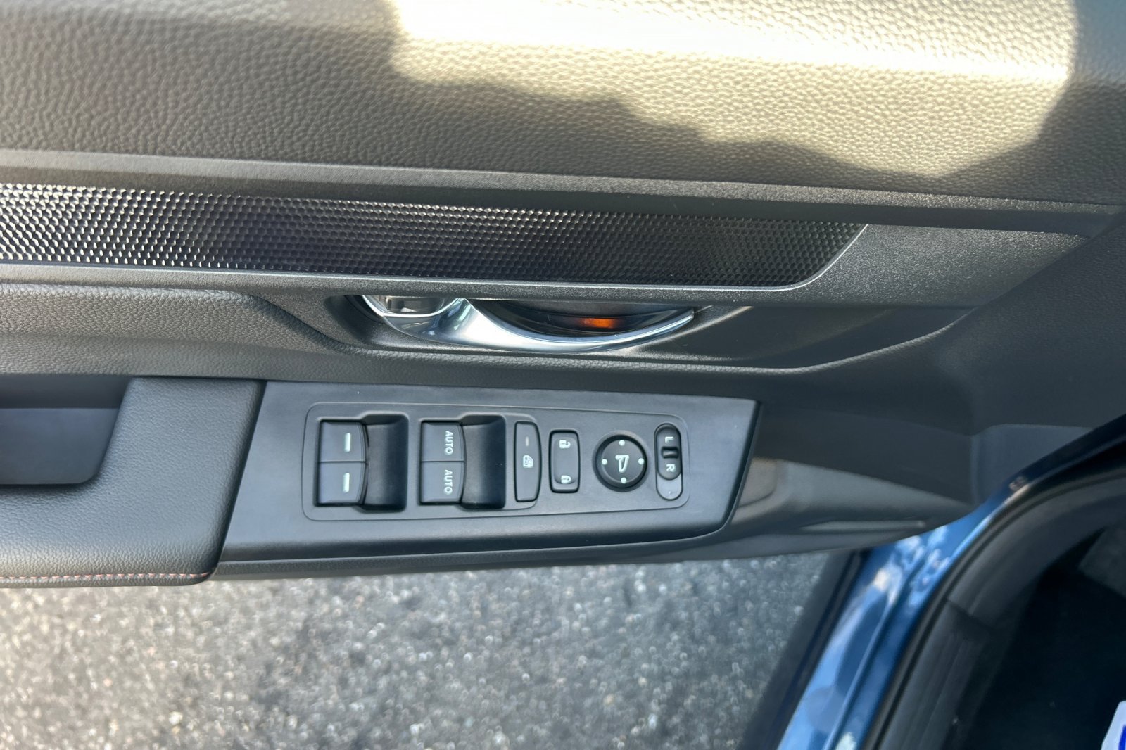 Used 2026 Honda CR-V TrailSport image 11