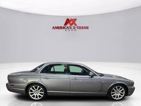 Used 2008 Jaguar XJ8 RWD image 7