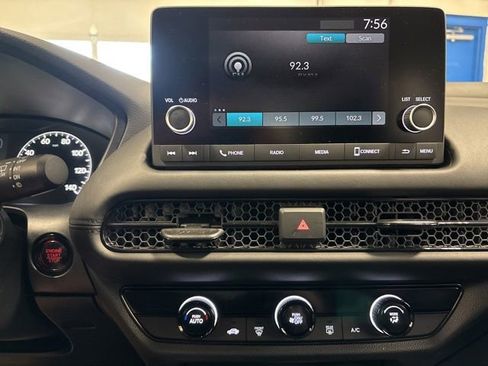 Certified 2024 Honda HR-V LX image 27