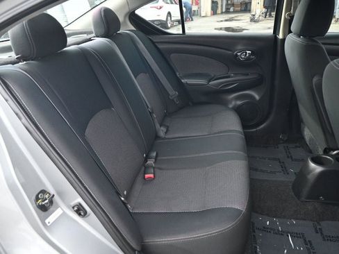 Used 2014 Nissan Versa SV image 13