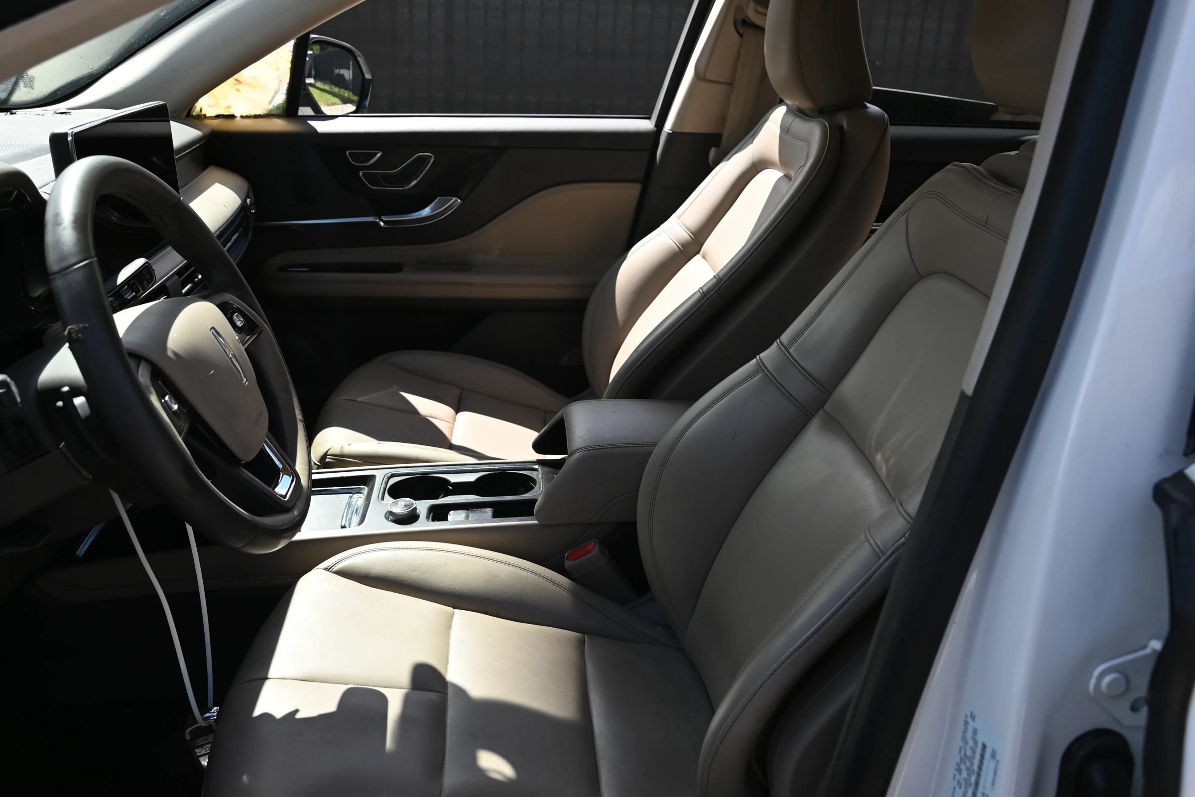 Used 2023 Lincoln Corsair FWD image 10