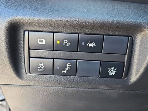 Used 2024 Nissan Kicks S image 27