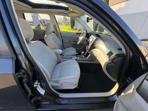 Used 2011 Subaru Forester 2.5X Premium image 20