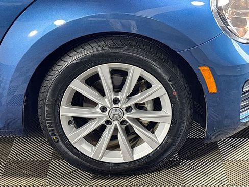 Used 2018 Volkswagen Beetle 2.0T S image 21