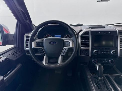 Used 2015 Ford F150 Platinum w/ Equipment Group 701A Luxury AWD/4WD image 21