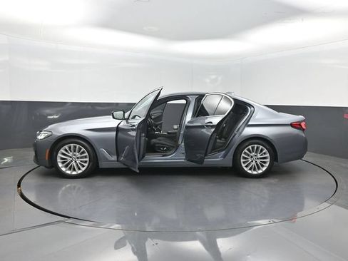 Used 2021 BMW 530i xDrive w/ Premium Package AWD/4WD image 40