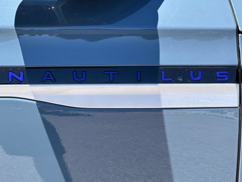 New 2026 Lincoln Nautilus Reserve AWD/4WD image 23