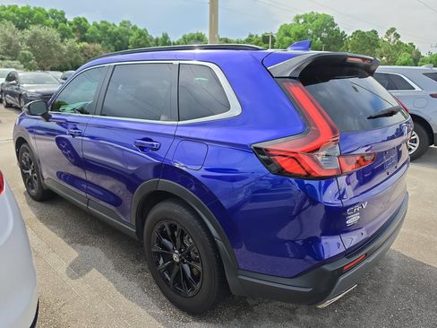Used 2025 Honda CR-V Sport-L image 4