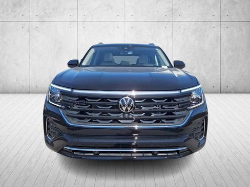New 2026 Volkswagen Atlas SEL Premium R-Line AWD/4WD image 2