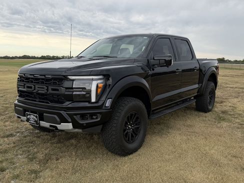 Used 2026 Ford F150 Raptor AWD/4WD image 12